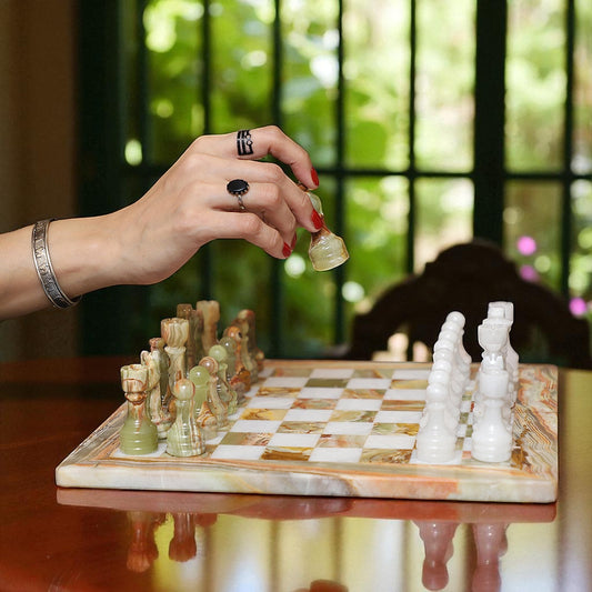 Marble Hives Luxury Handmade Marble Chess Set – Green Onyx & White